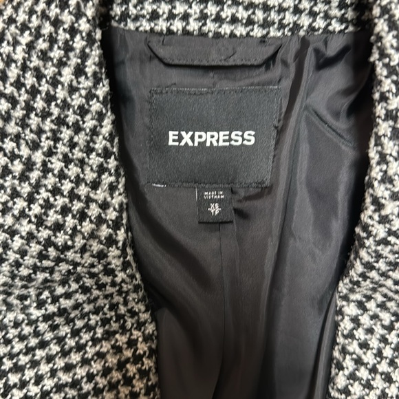 Express women houndstooth coat. XS - Picture 3 of 12